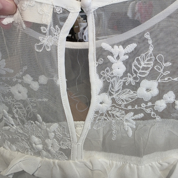 Impressions Ivory Floral Lace Blouse - Picture 12 of 12